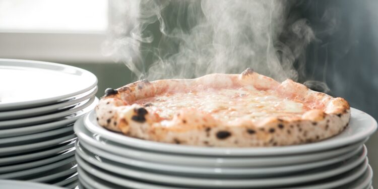 Ato's Pizzeria: Overly satisfying pizza in Angeles City