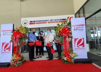 The Department of Foreign Affairs opens a temporary off-site passport service center at Robinson Starmills