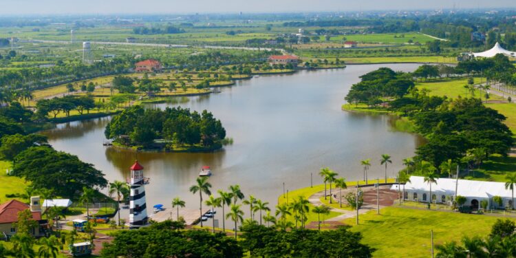 The Lakeshore is set to build an arctic park for a winter-themed Christmas