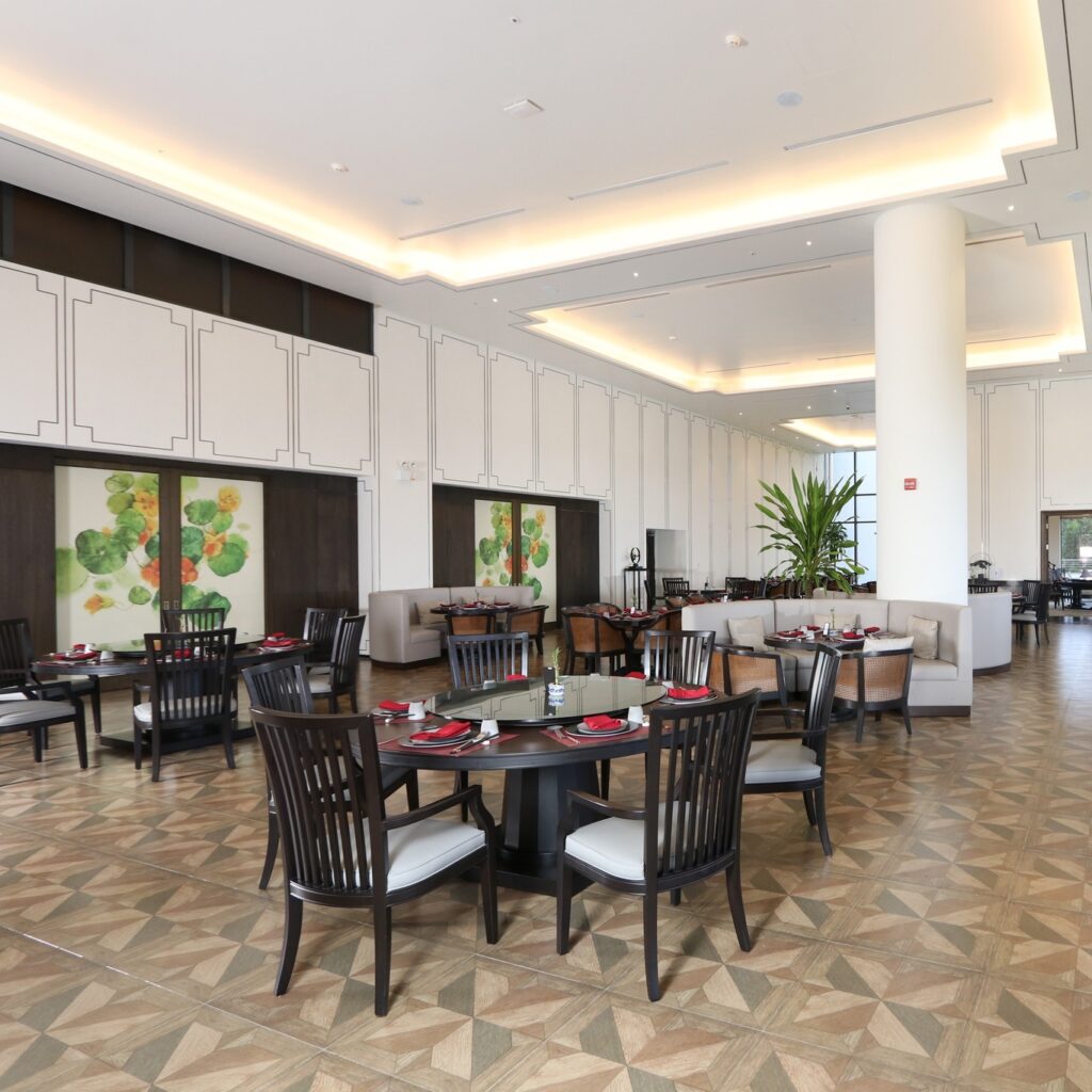 Hilton Clark Sun Valley Resort: Restaurant