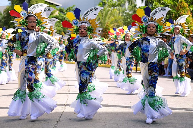 https://commons.wikimedia.org/wiki/File:Sinukwan_Festival_Pampanga.jpg