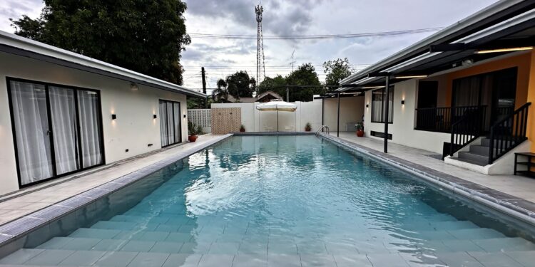 Your Mid-Century Modern Oasis Awaits: A Look Inside The Brady House by LeBlanc