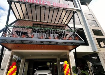 Where the Food Is Fire and the Karaoke Is Even Hotter: Welcome to Xyrelle’s Diner