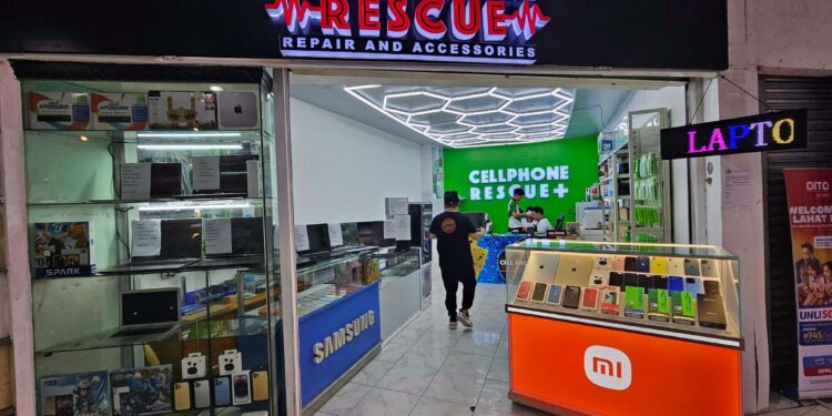 Where Broken Gadgets Get a Second Chance: Inside Cellphone Rescue at Jenra Mall